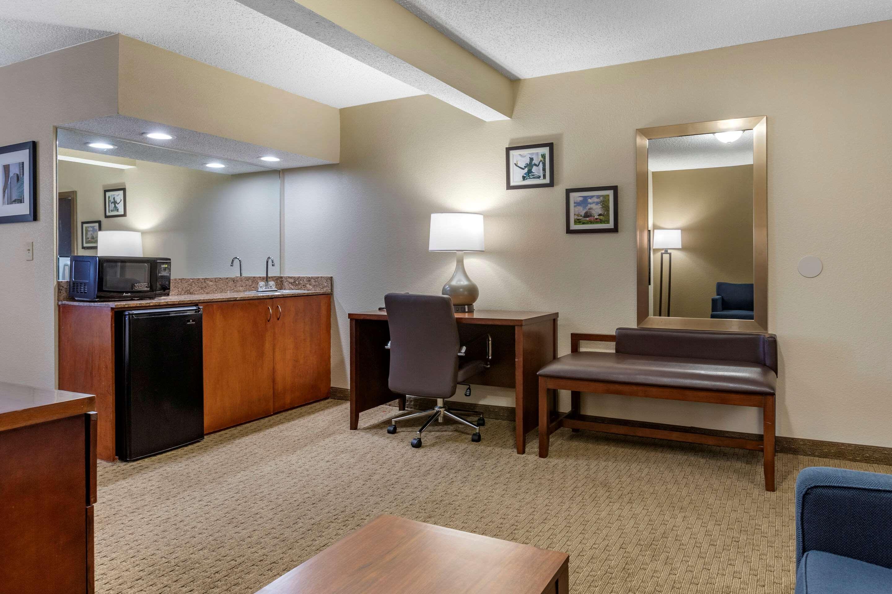 Comfort Inn Near Greenfield Village Dearborn Εξωτερικό φωτογραφία